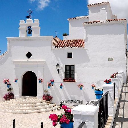 La Casa De La Iglesia Hotell Mijas Exteriör bild